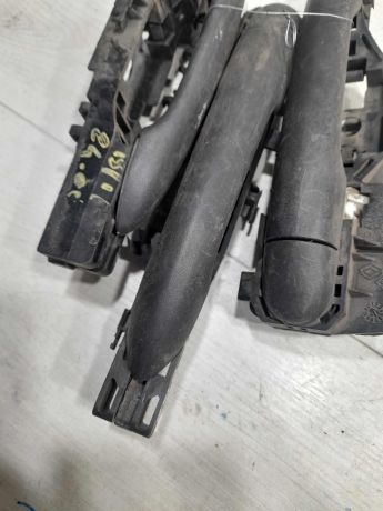 rucka-dveri-naruznaia-renault-megane-ii-art-104396-big-1