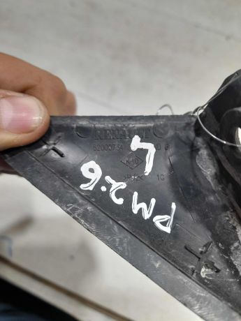 nakladka-naruznaia-na-perednee-levoe-krylo-renault-megane-ii-art-104489-big-1