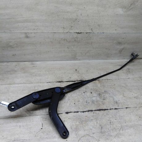 povodok-dvornika-pravyi-ford-c-max-art-104526-big-0