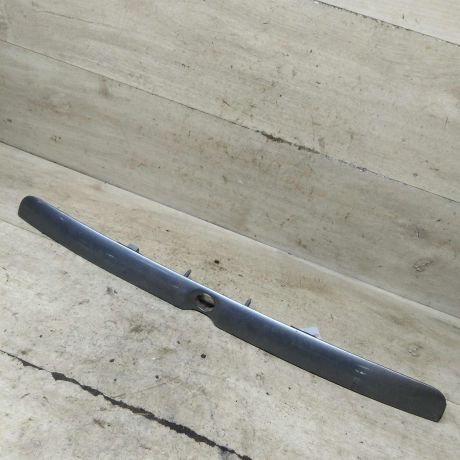 nakladka-na-krysku-bagaznika-audi-a4-b5-art-104883-big-1