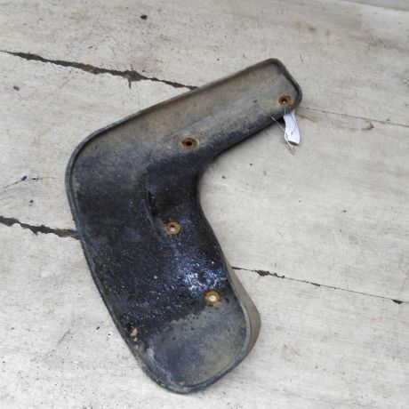 bryzgovik-perednii-pravyi-volkswagen-jetta-vi-art-105464-big-2