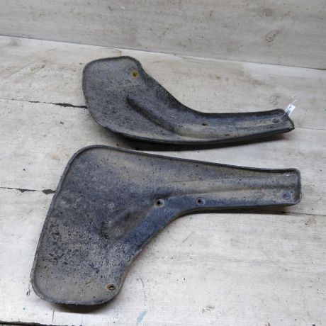 bryzgovik-zadnii-volkswagen-jetta-vi-art-105468-big-2