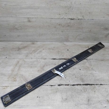 molding-dveri-zadnii-pravyi-srednii-audi-100-c4-art-105774-big-3