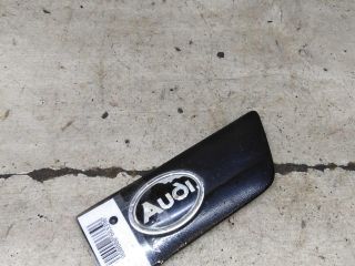 molding-perednego-pravogo-kryla-srednii-audi-100-c4-art-106048