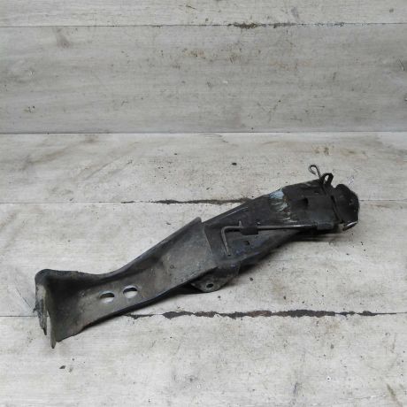 peredniaia-panel-televizor-levaia-cast-audi-100-c4-art-106336-big-0