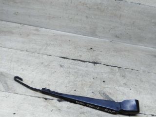 povodok-stekloocistitelia-zadnego-skoda-octavia-i-a4-art-106489