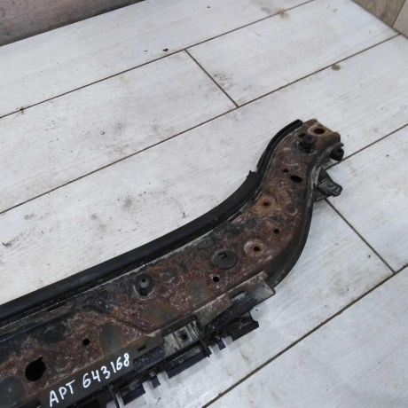 peredniaia-panel-televizora-renault-megane-ii-art-107523-big-1