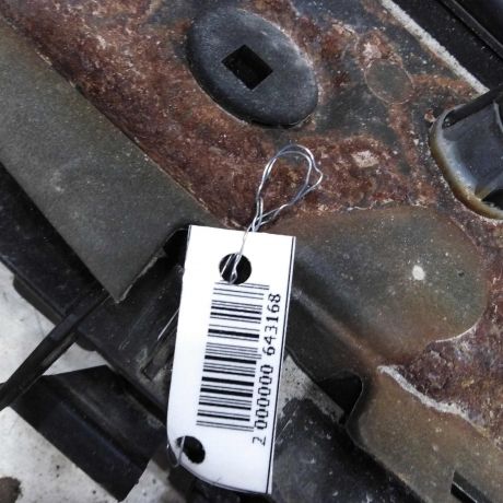 peredniaia-panel-televizora-renault-megane-ii-art-107523-big-7