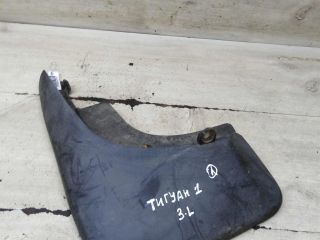 bryzgovik-zadnii-levyi-volkswagen-tiguan-i-art-107556