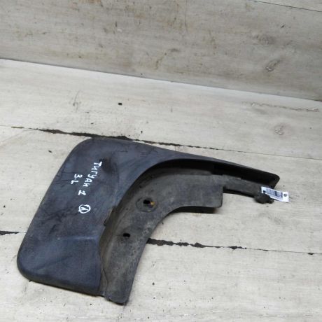 bryzgovik-zadnii-levyi-volkswagen-tiguan-i-art-107556-big-3