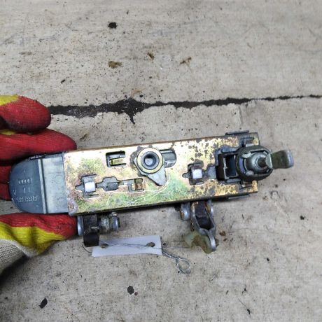 rucka-dveri-naruznaia-peredniaia-levaia-audi-a6-c5-art-107894-big-3