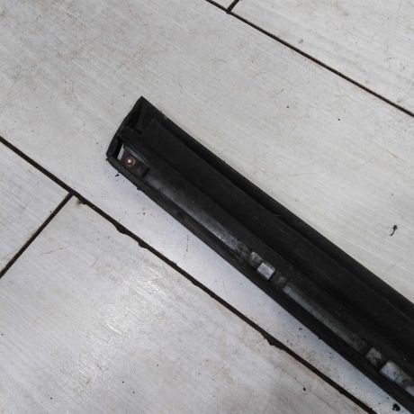 molding-dveri-perednii-niznii-pravyi-audi-a6-c5-art-107915-big-1