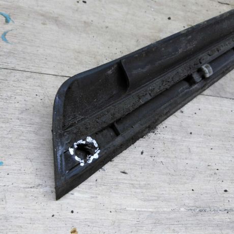 molding-dveri-niznii-zadnii-pravyi-audi-a6-c5-art-108119-big-6