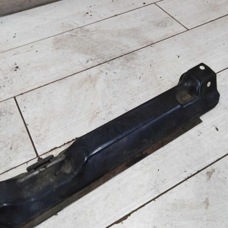 peredniaia-panel-televizor-volkswagen-transporter-t4-sredniaia-cast-art-108841-big-1