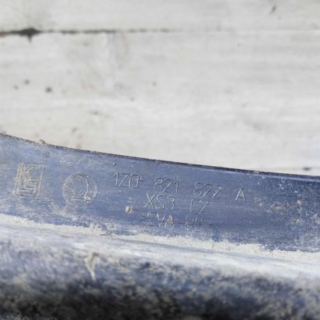 bryzgovik-zadnii-pravyi-skoda-octavia-a5-art-109144-big-3