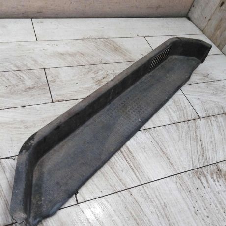 stupenka-porog-pravaia-sdviznoi-dveri-volkswagen-transporter-t4-art-109275-big-2