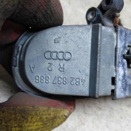 rucka-dveri-naruznaia-peredniaia-pravaia-audi-a6-c5-art-109860-big-2