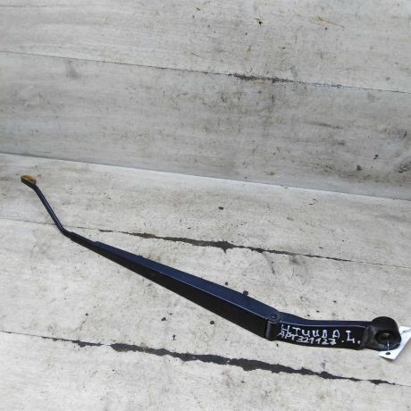 povodok-stekloocistitelia-levyi-nissan-tiida-i-art-109935-big-1