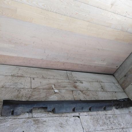 nakladka-na-porog-naruznaia-pravaia-nissan-tiida-i-defekt-art-110120-big-0