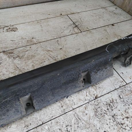 nakladka-na-porog-naruznaia-pravaia-nissan-tiida-i-defekt-art-110120-big-9