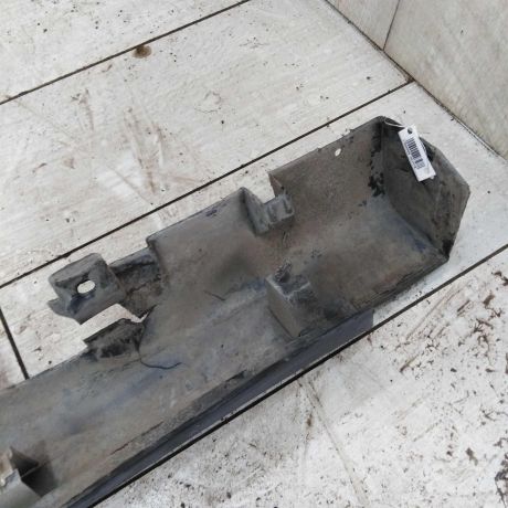 nakladka-na-porog-naruznaia-pravaia-nissan-tiida-i-defekt-art-110120-big-6