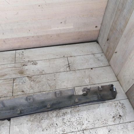 nakladka-na-porog-naruznaia-pravaia-nissan-tiida-i-defekt-art-110120-big-7