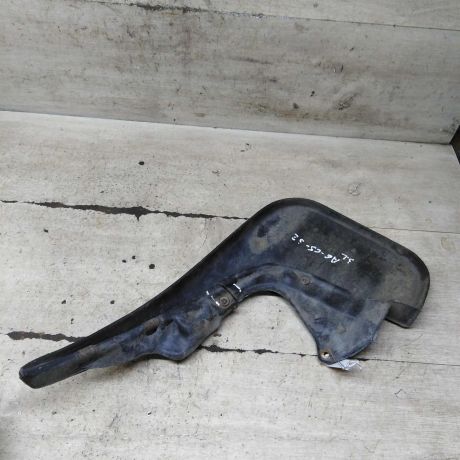 bryzgovik-zadnii-levyi-audi-a6-c5-art-110174-big-2