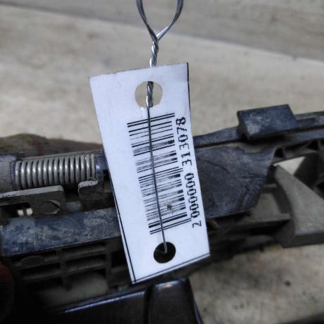 rucka-dveri-peredniaia-pravaia-naruznaia-volkswagen-passat-b6-art-110392-big-2