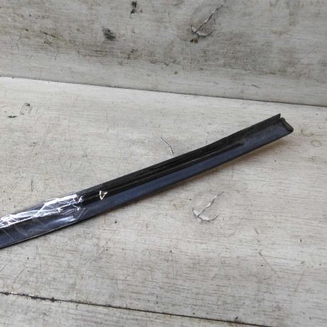 molding-lobovogo-stekla-levyi-volkswagen-passat-b6-art-110498-big-7