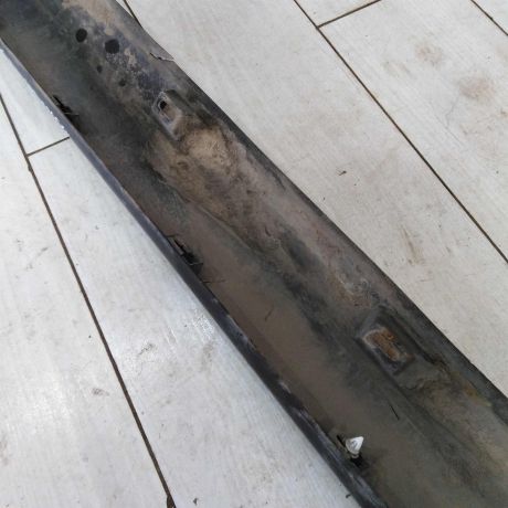 nakladka-na-porog-naruznaia-levaia-volkswagen-passat-b6-art-110564-big-1