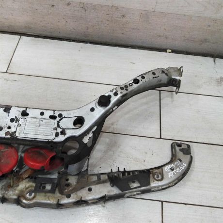 panel-peredniaia-televizor-ford-focus-1-defekty-art-110741-big-9