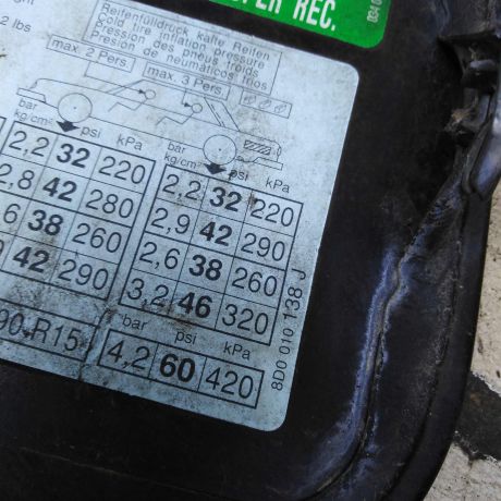 liucok-benzobak-audi-a4-b5-art-110783-big-4