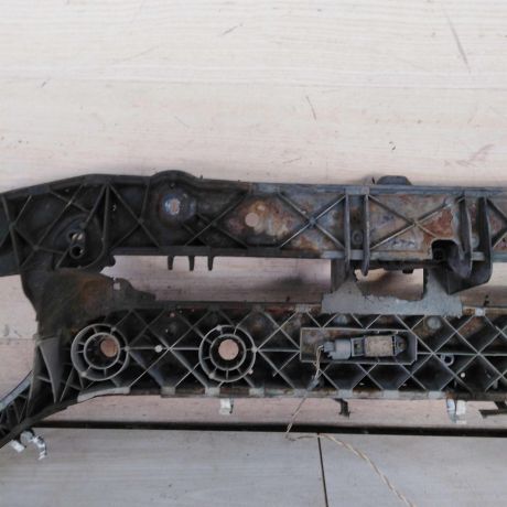 peredniaia-panel-televizor-ford-focus-1-art-110832-big-1