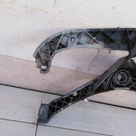 peredniaia-panel-televizor-ford-focus-1-art-110832-big-5