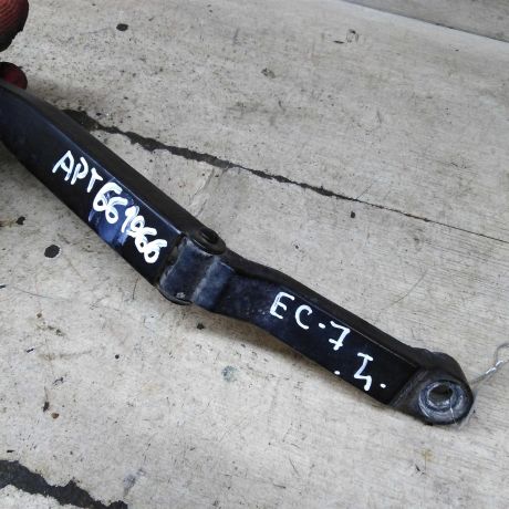 povodok-stekloocistitelia-levyi-geely-emgrand-ec7-art-110949-big-1