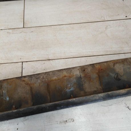 nakladka-na-porog-naruznaia-pravaia-geely-emgrand-ec7-art-110973-big-1