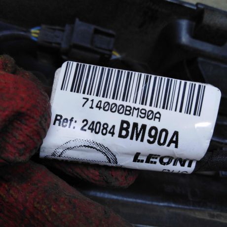 nakladka-na-krysku-bagaznika-fonar-podsvetki-nomera-nissan-qashqai-ii-restailing-art-111009-big-6