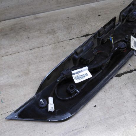 nakladka-na-krysku-bagaznika-fonar-podsvetki-nomera-nissan-qashqai-ii-restailing-art-111009-big-7