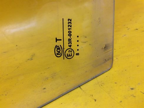 steklo-dveri-perednee-pravoe-zaz-sens-art-11014-big-2