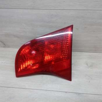 fonar-zadnii-pravyi-audi-a4-b7-art-11518-big-0