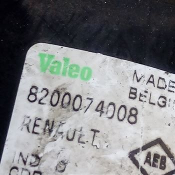 fara-protivotumannaia-pravaia-renault-logan-art-12093-big-3