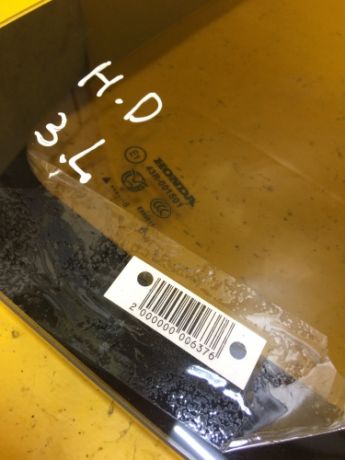 zadnee-steklo-honda-jazz-zadniaia-levaia-fortocka-art-12273-big-2