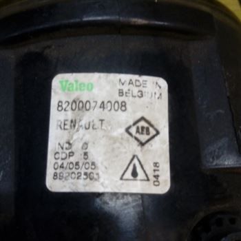 fara-protivotumannaia-pravaia-renault-megane-2-art-12763-big-2