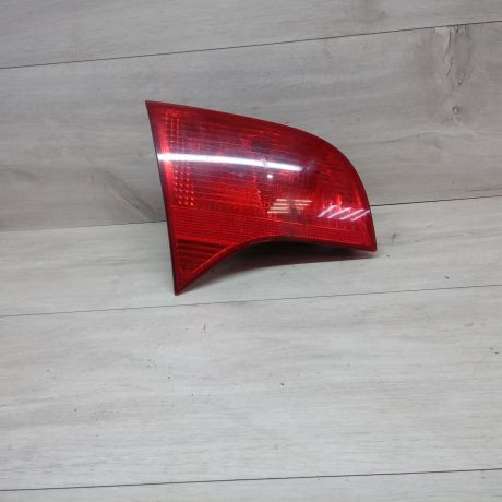 fonar-zadnii-levyi-audi-a4-b7-art-13252-big-3