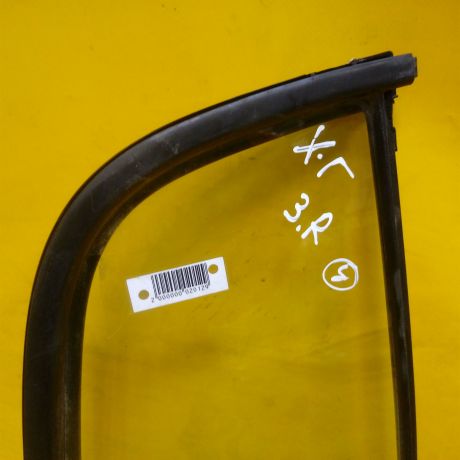 steklo-kuzovnoe-gluxoe-pravoe-hyundai-getz-art-13335-big-1