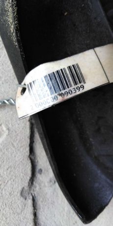 kryska-klapannaia-pravaia-audi-a8-d2-art-18604-big-3