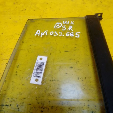 steklo-zadnee-pravoe-fortocka-skoda-octavia-tour-universal-art-13824-big-1