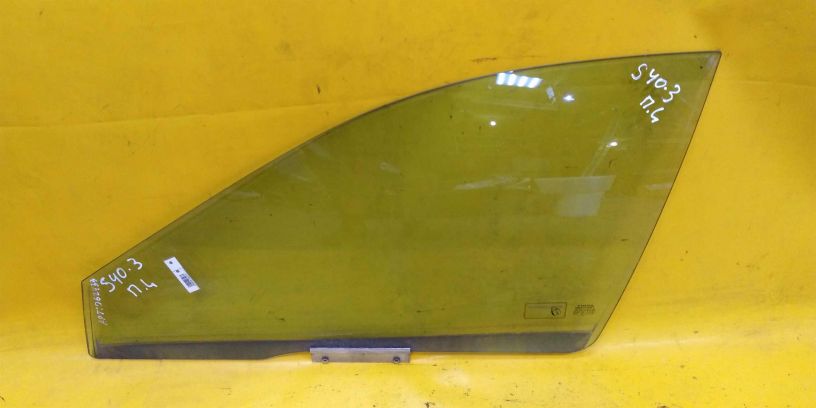 steklo-dveri-perednee-levoe-volvo-s40-art-14302-big-0