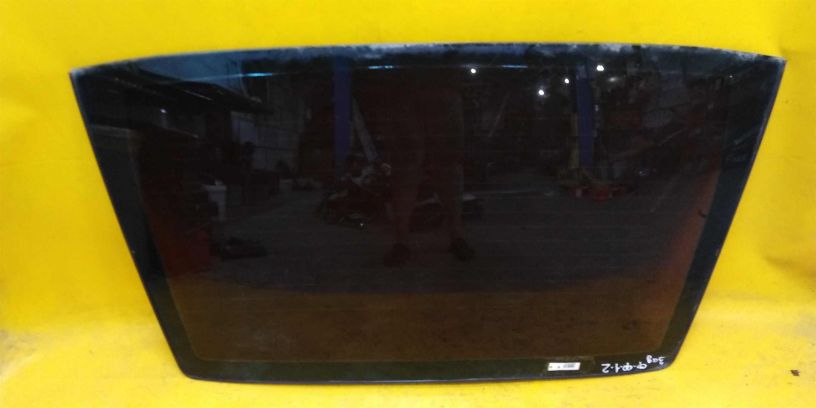 steklo-zadnee-ford-focus-i-art-14697-big-0