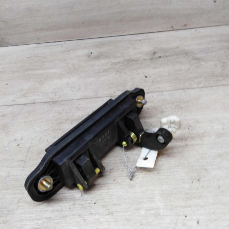 rucka-otkryvaniia-bagaznika-mazda-323-art-15660-big-1